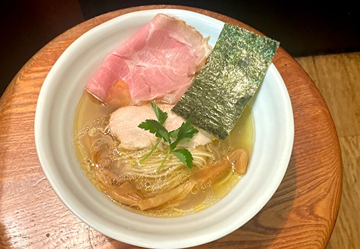 地鶏中華らぁ麺（醤油/塩）